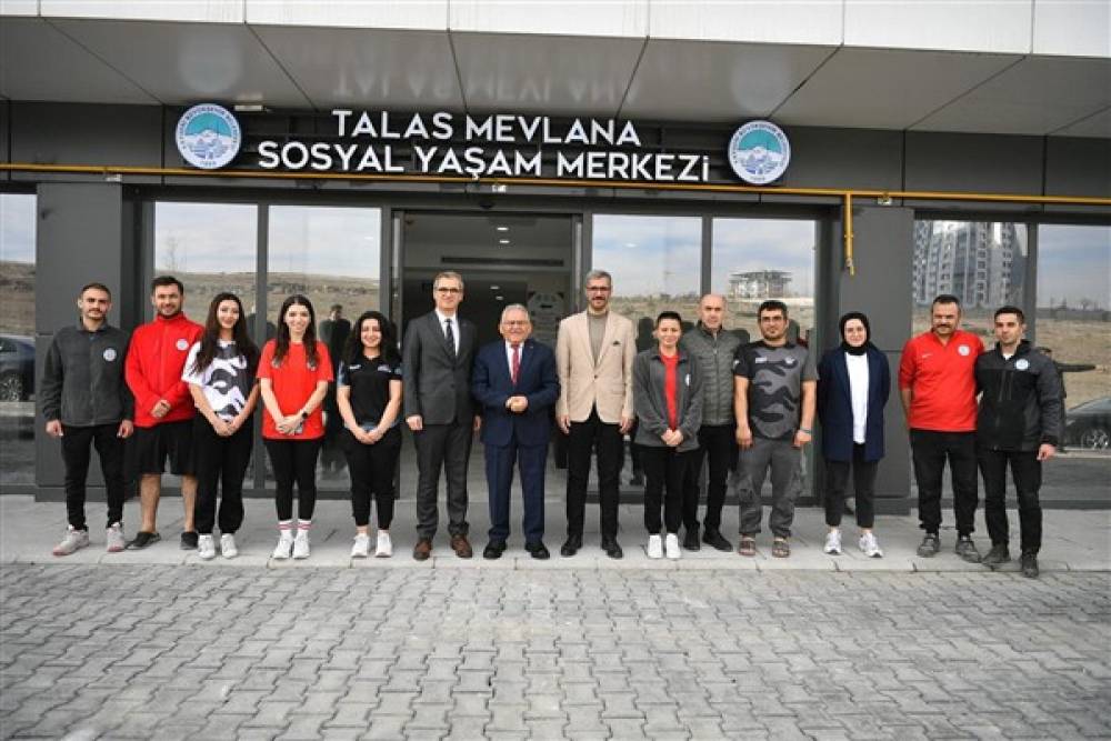 Talas Mevlana Sosyal Yaşam Merkezi'nde kayıtlar başladı