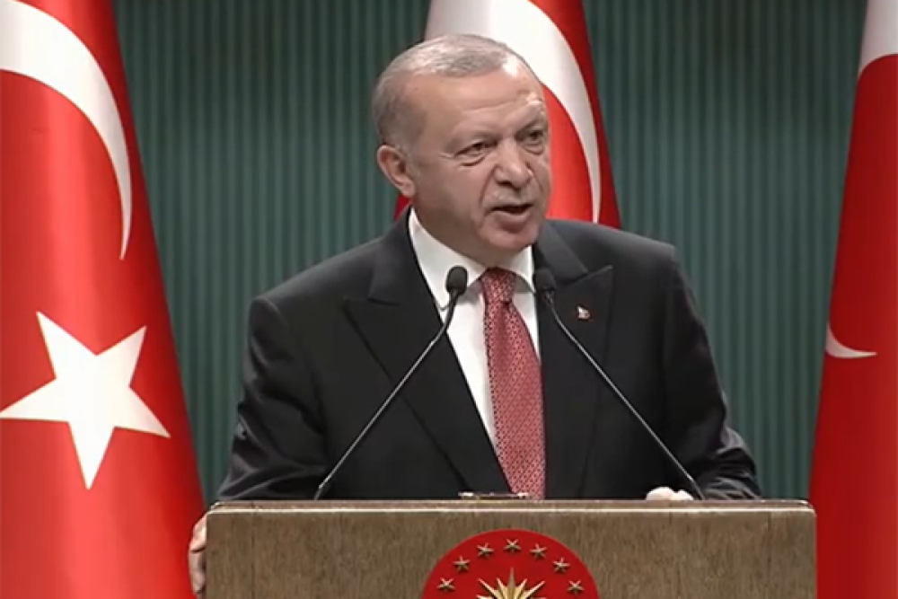 Cumhurbaşkanı Erdoğan: Bu omurgasız siyaset anlayışının maskesini indirmeye devam edeceğiz