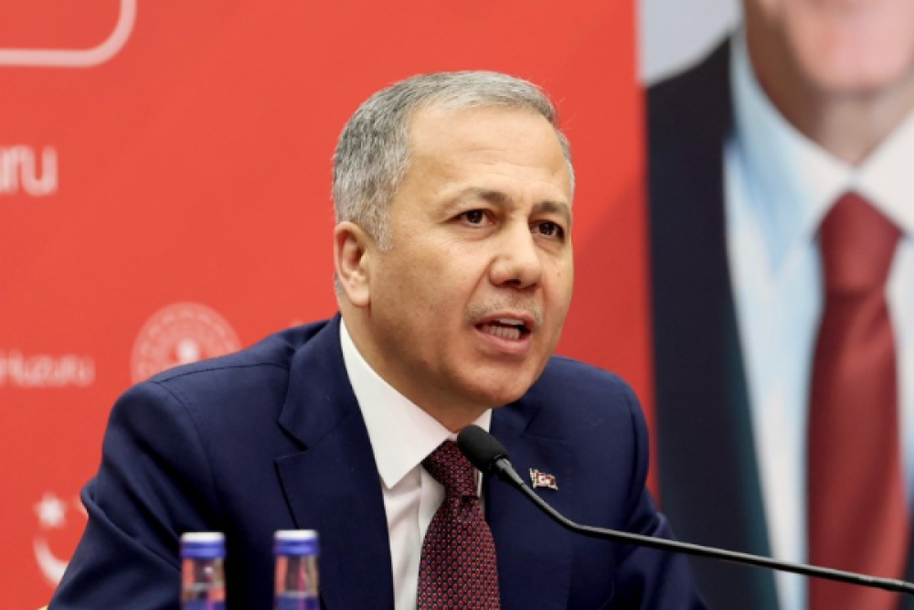 Yerlikaya: Antalya&rsquo;daki otob&uuml;s kazasında hayatını kaybedenlerin sayısı 9 oldu