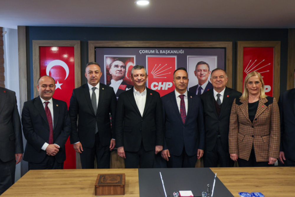 CHP Genel Başkanı &Ouml;zel&rsquo;den &Ccedil;orum İl Başkanlığı&rsquo;na ziyaret