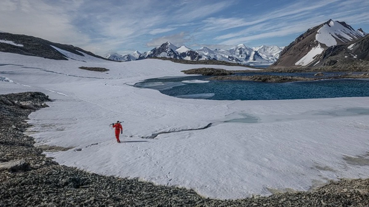 Antarktika&rsquo;da g&ouml;l ve deniz ekosistemleri &uuml;zerine &ccedil;ok disiplinli &ccedil;alışma
