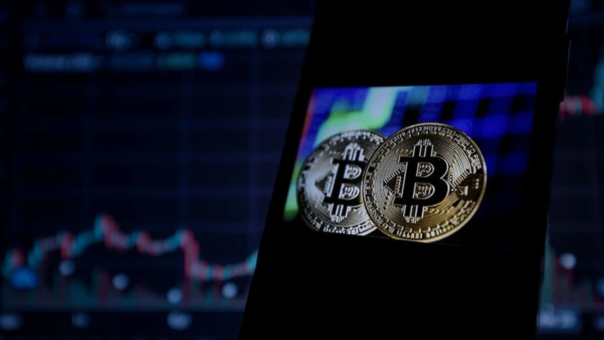 Kripto varlık piyasasında satış baskısı: ABD spot Bitcoin ETF'lerinden 490 milyon dolar &ccedil;ıktı