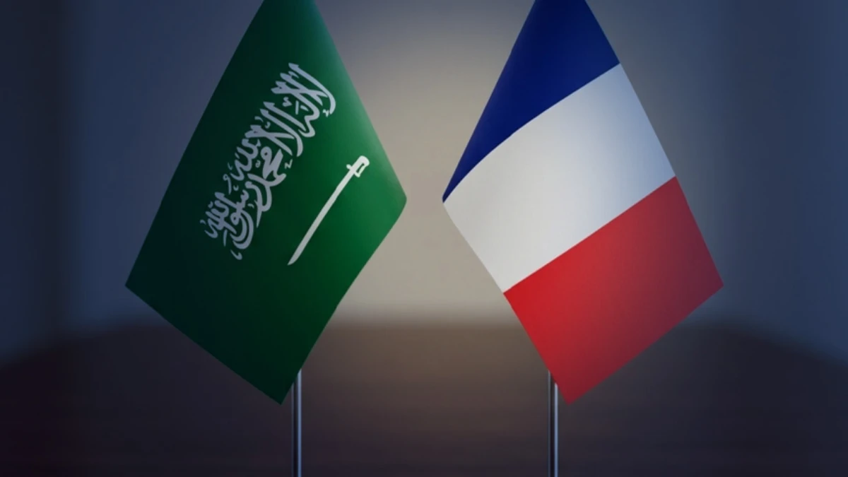 Suudi Arabistan ve Fransa&rsquo;dan diplomasi trafiği