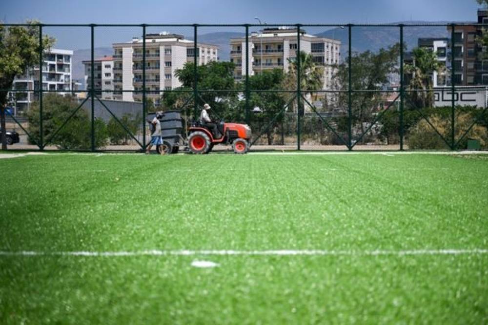 Bornova&rsquo;da spor tesisleri yenilendi