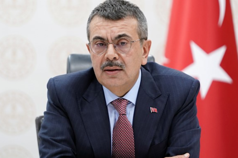 Bakan Tekin, Batman&rsquo;da AK Parti Merkez İl&ccedil;e Danışma Meclisi Toplantısı&rsquo;na katıldı