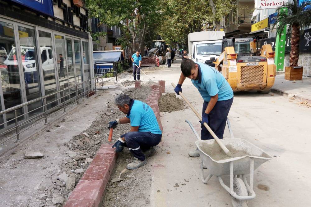 Yenimahalle’de altyapı çalışmaları aralıksız sürüyor