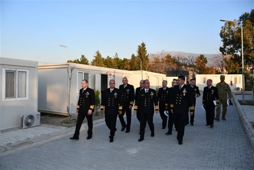 Oramiral Tatlıoğlu’ndan İskenderun Deniz Üs Komutanlığı’nda inceleme 