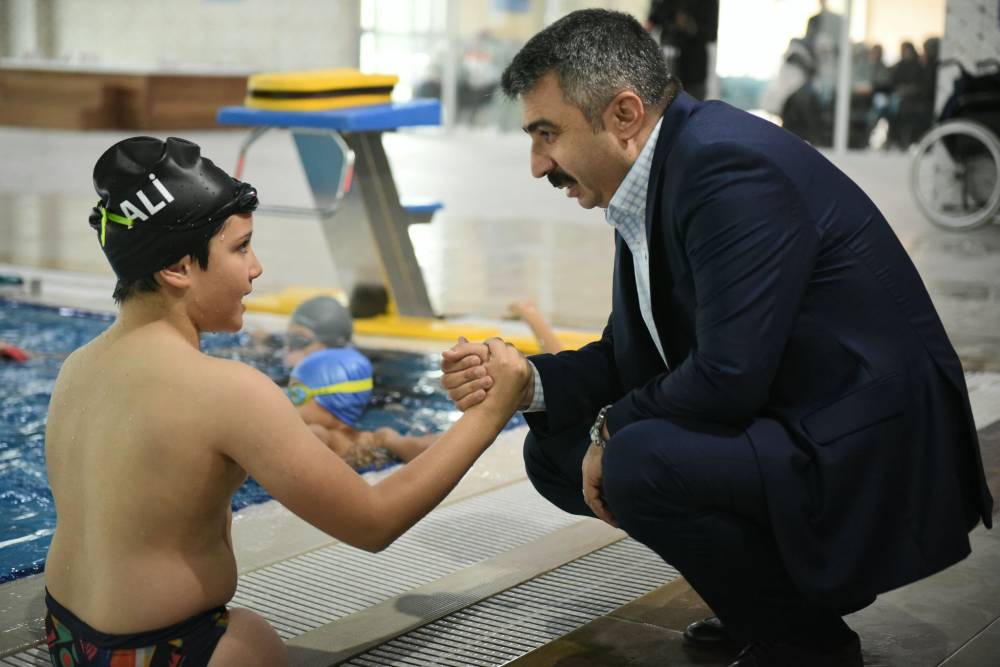 Başkan Yılmaz, para yüzücü Muhammed Ali Biçer'i ağırladı