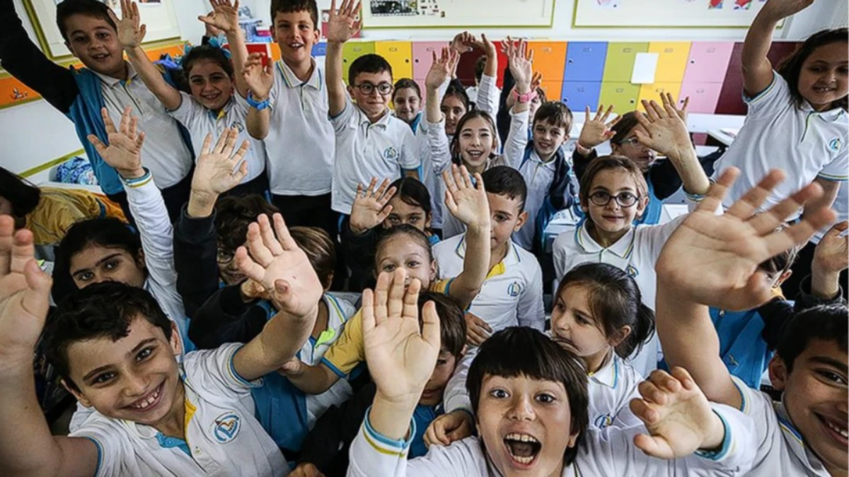 SON DAKİKA: Yaz tatili uzayacak mı: Bakan Tekin&rsquo;den ara tatil a&ccedil;ıklaması
