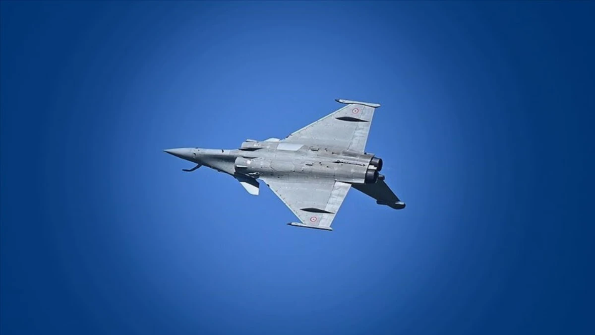 Fransa Orta Doğu operasyonları i&ccedil;in 1 milyar avro harcadı