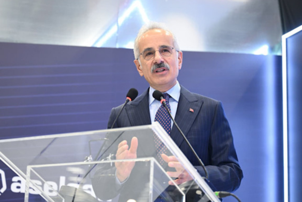 Uraloğlu: Şanlıurfa &Ccedil;evikkuvvet K&ouml;pr&uuml;l&uuml; Kavşağı trafik akışını kesintisiz hale getirdi