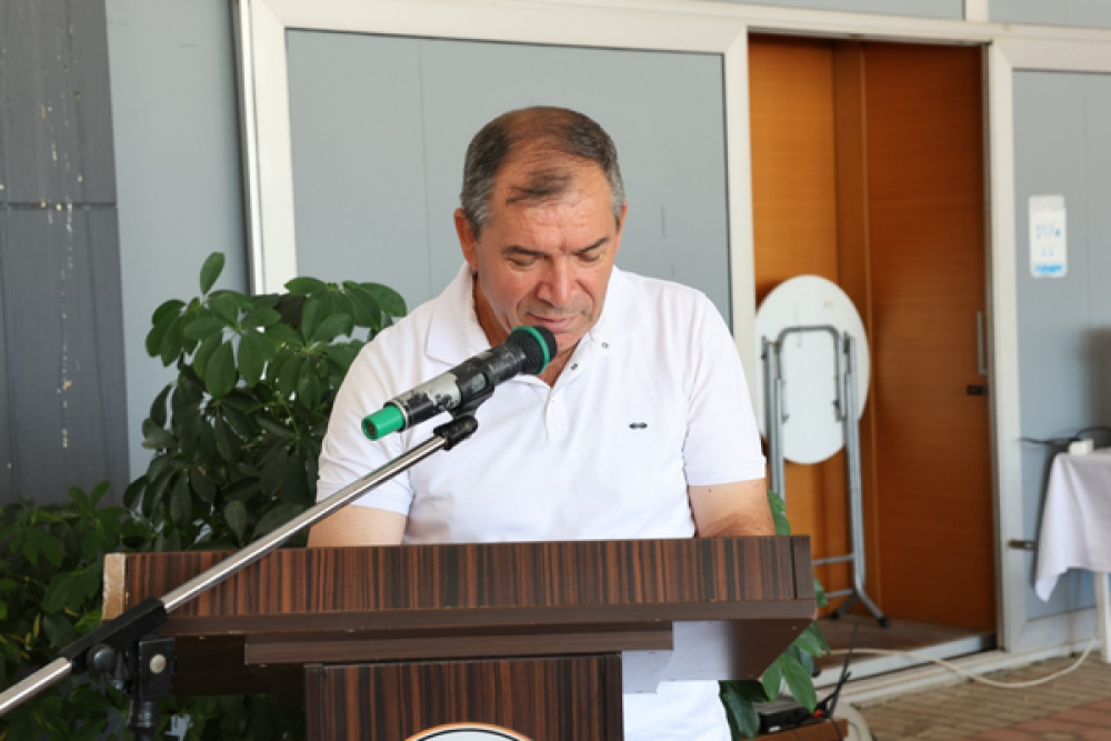 Gemlik Belediyespor Kul&uuml;b&uuml; Olağan&uuml;st&uuml; Kongresi'nde yeni başkan Erol Coşkun oldu