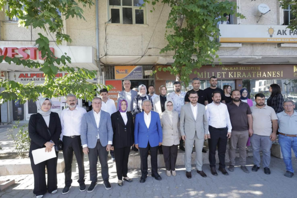 Başkan B&uuml;y&uuml;kkılı&ccedil;, Hacılar&rsquo;da vatandaşlarla buluştu