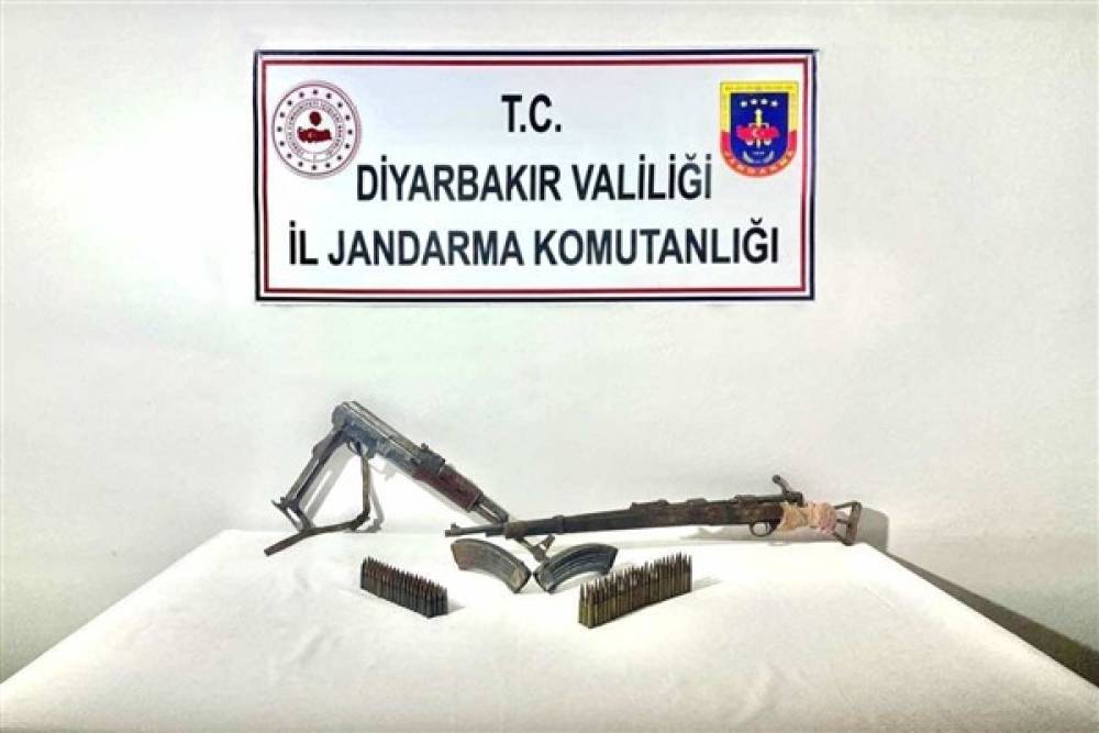 Diyarbakır'da silah ve mühimmat operasyonunda 2 kişi tutuklandı