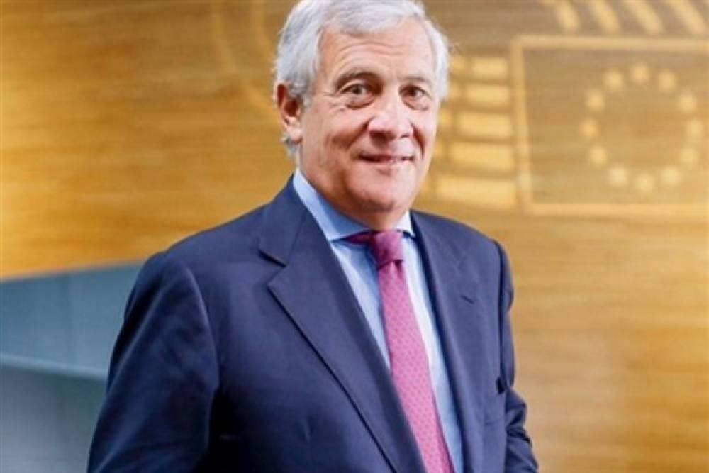  Bakan Tajani, Cezayir Cumhurbaşkanı Tebbuni ile görüştü