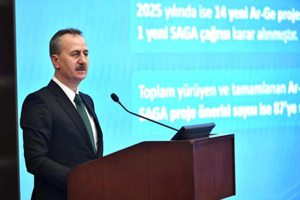 G&ouml;rg&uuml;n, Ulaştırma ve Altyapı Bakanı Uraloğlu ile bir araya geldi
