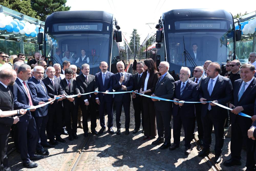 Samsun&rsquo;da iki yeni tramvay yolcu taşımaya başladı
