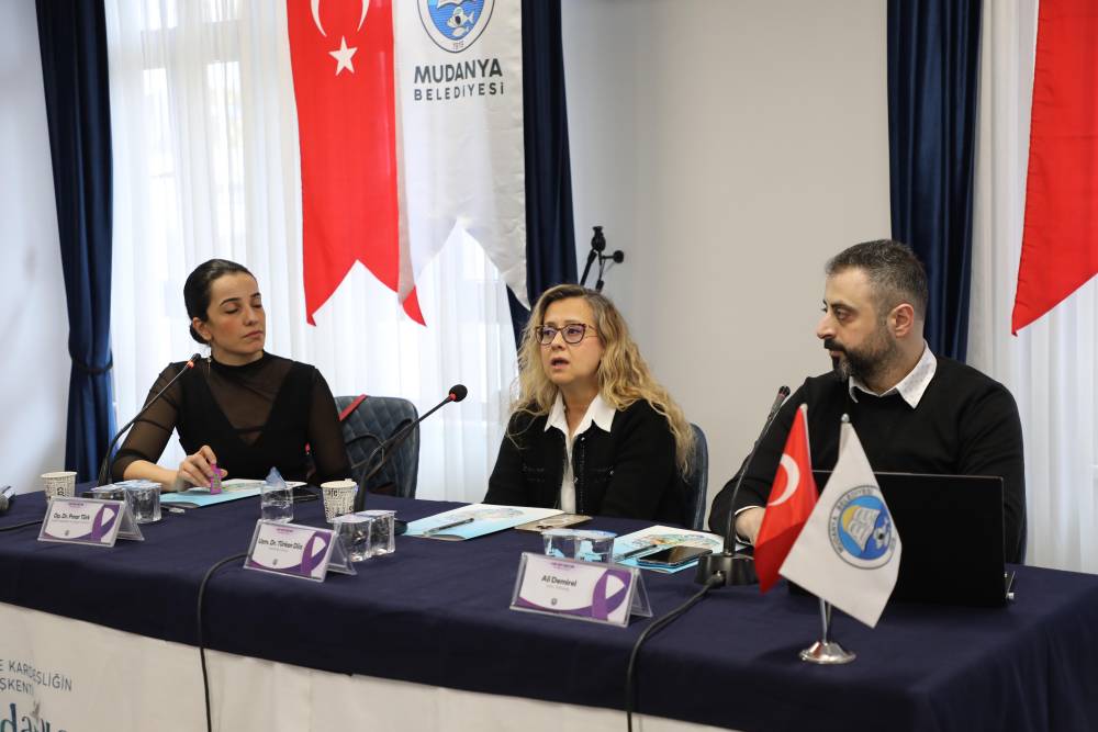 Mudanya'da 4 Şubat Dünya Kanser Günü Farkındalık ve Bilinçlendirme Semineri düzenledi