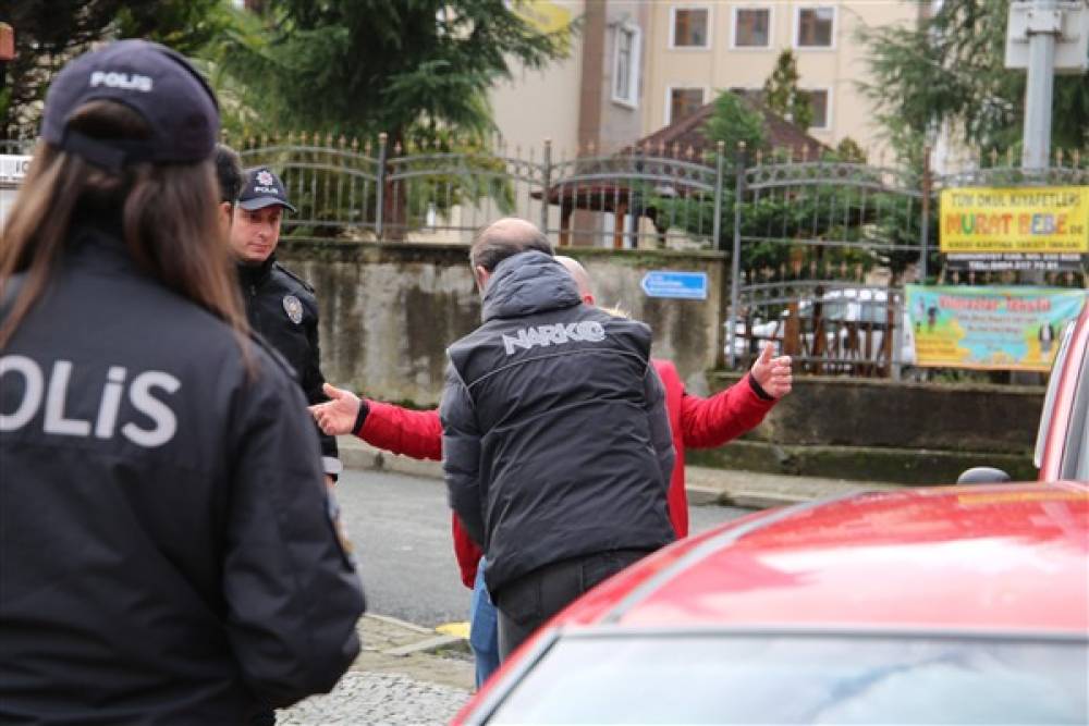 Rize’de okul önü ve çevrelerinde şok uygulamalar yapıldı