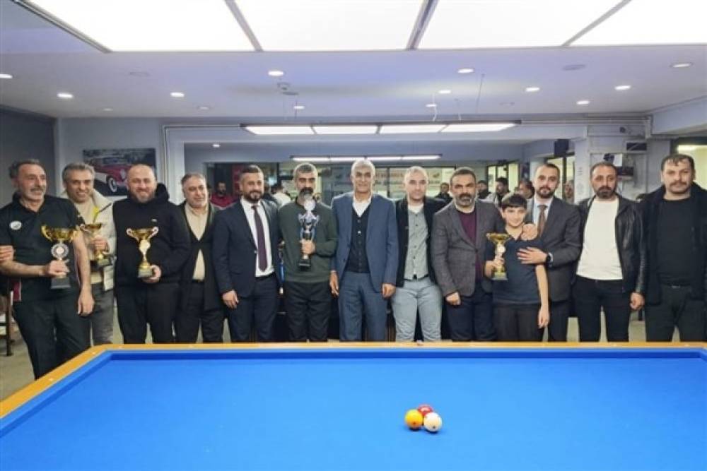 Bitlis’te 3 Bant Bilardo İl Birinciliği finali gerçekleşti