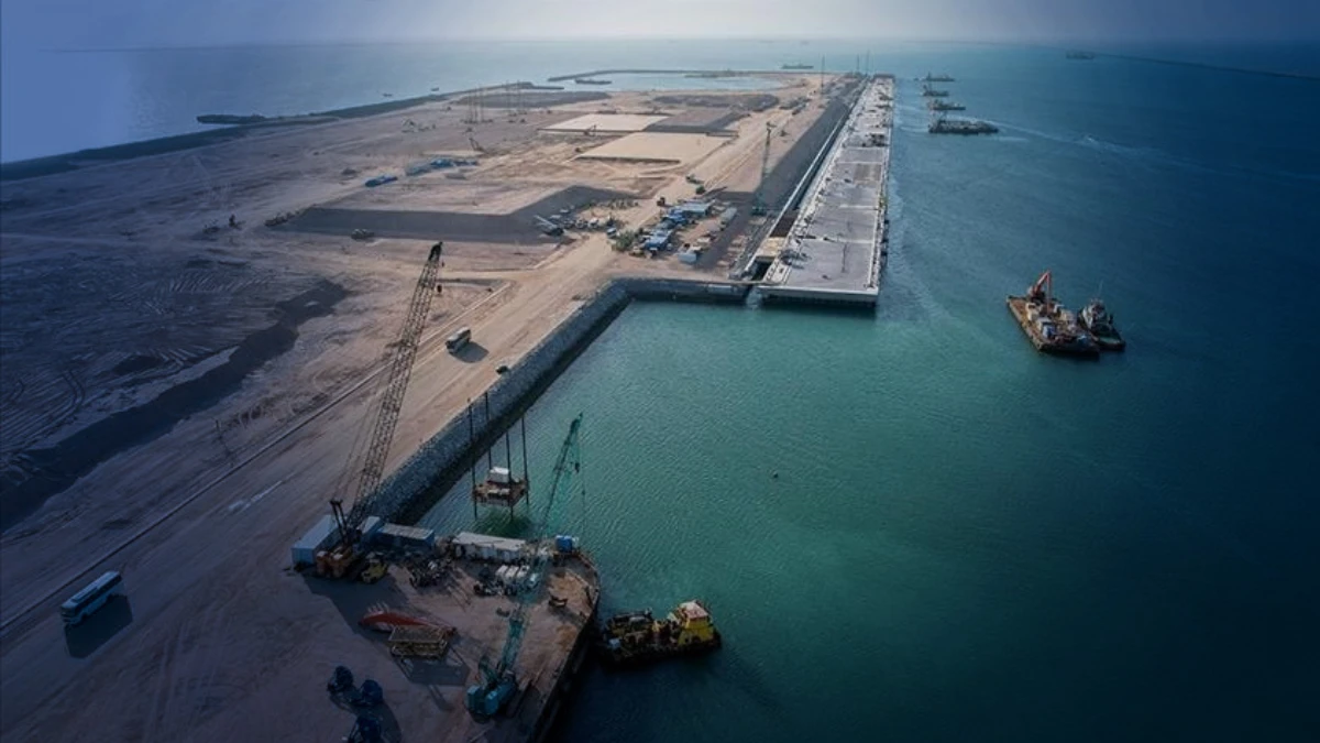 B&ouml;lgede ulaşım riskleri arttı: Orta Koridor ve Kalkınma Yolu'nun &ouml;nemi bir kez daha ortaya &ccedil;ıktı