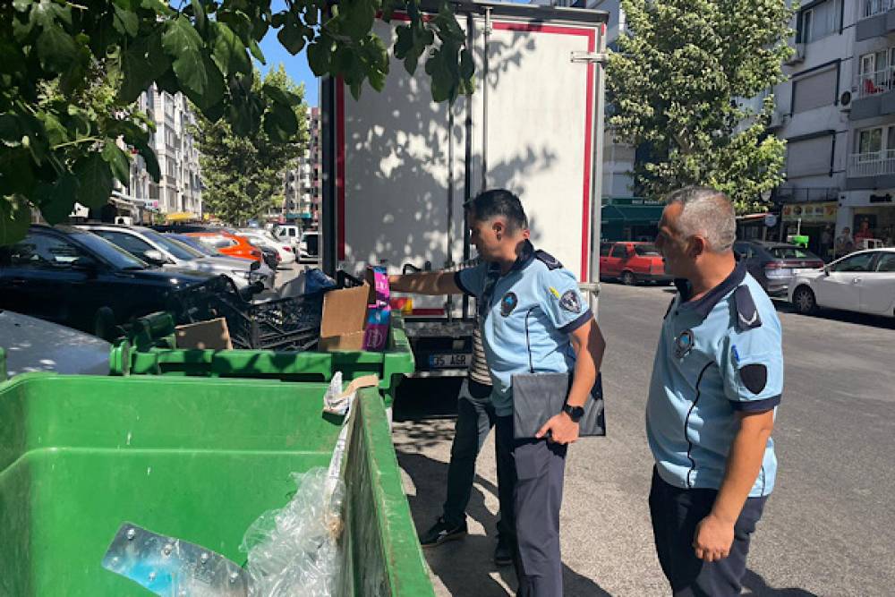 Konak&rsquo;ta zincir marketlerde ambalaj atığı denetimi başladı