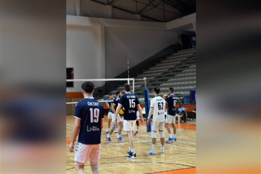 Düzce Belediyesi Erkek Voleybol Takımı, İnegöl Belediyespor’u mağlup etti