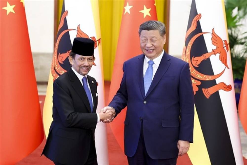 Xi, Brunei Sultanı Waddaulah’la görüştü 