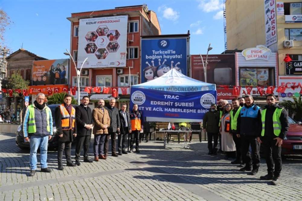 Edremit'te 6 Şubat depremleri anma ve farkındalık etkinliği düzenlendi