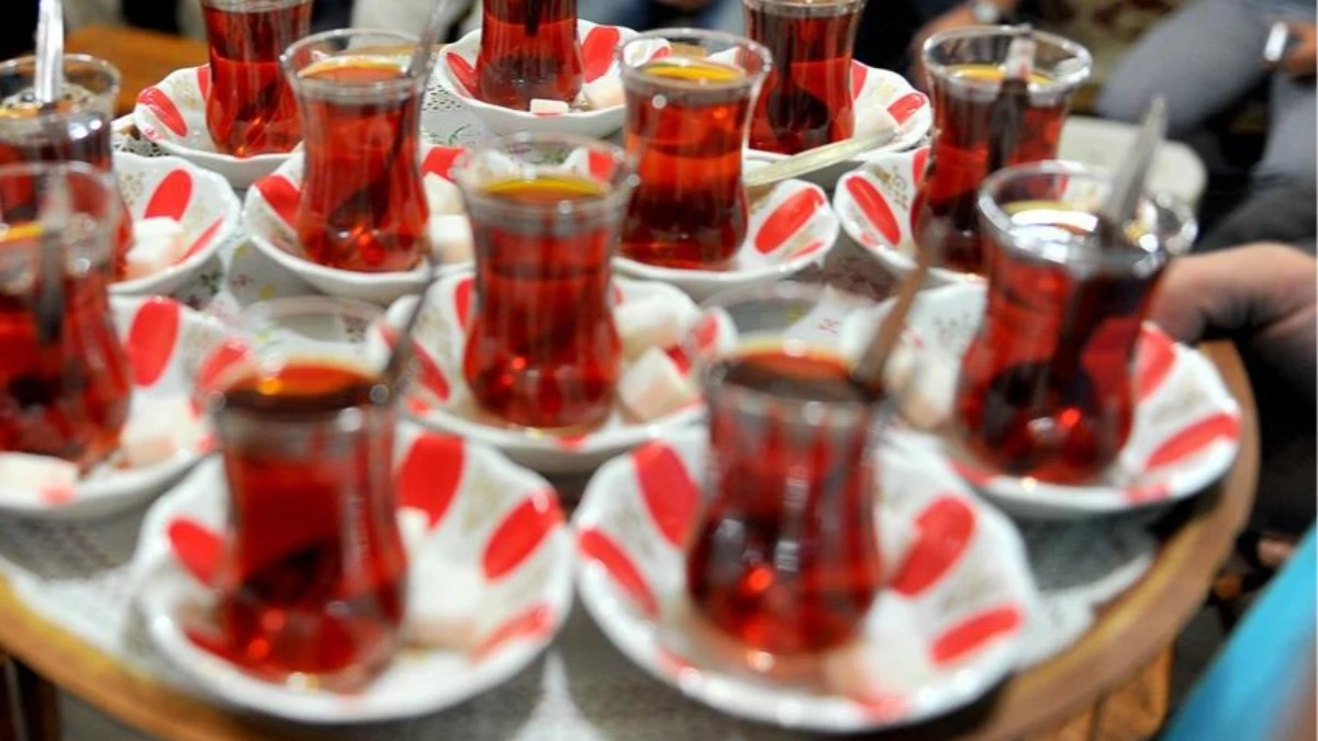 &Ccedil;ay tiryakilerine kritik uyarı: Bu alışkanlık hastalık riskini artırıyor