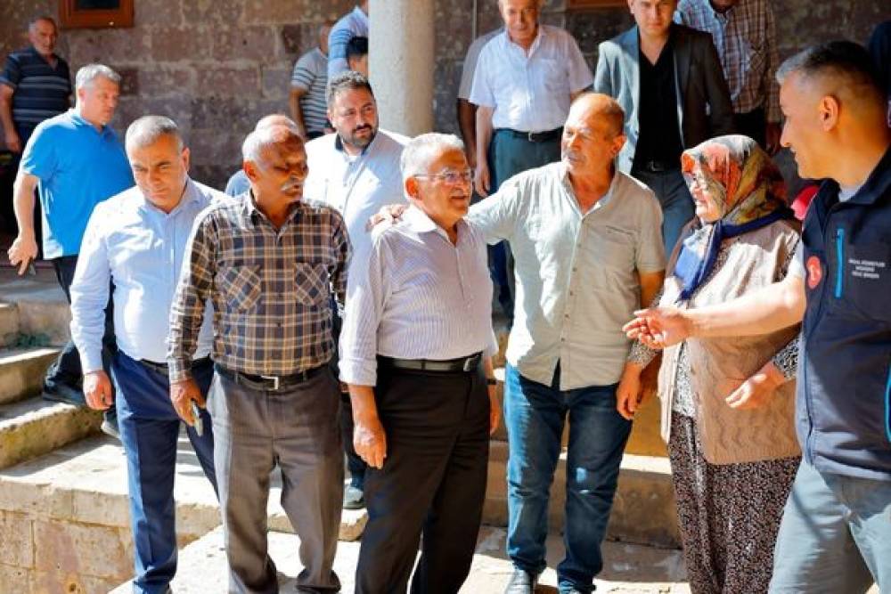 B&uuml;y&uuml;kkılı&ccedil;, Develi ve Yahyalı&rsquo;da yatırımları inceledi