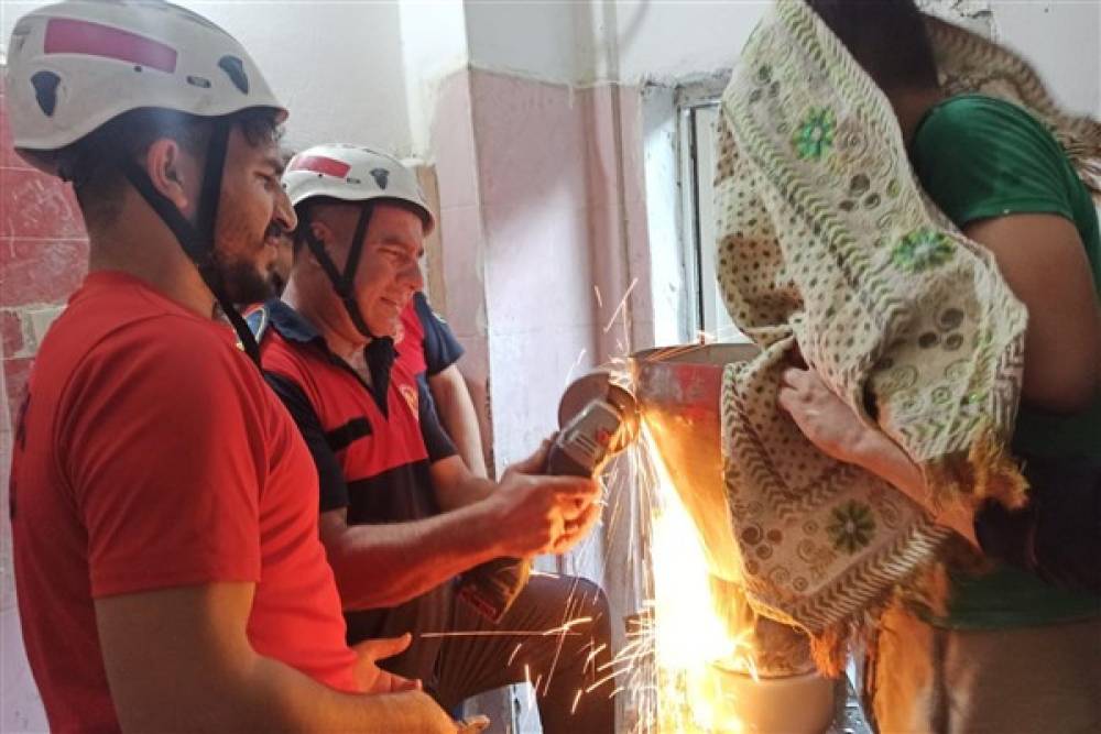 Şanlıurfa'da pide fırınında çalışan çocuk elini hamur makinesine kaptırdı 