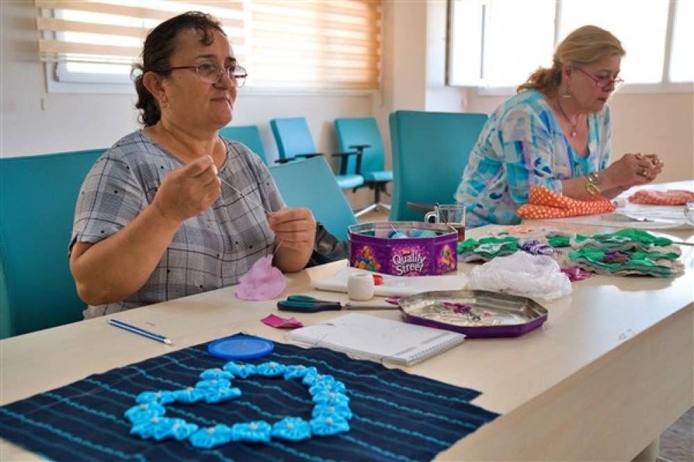 İzmir Büyükşehir Belediyesi’nden kadınlara destek 