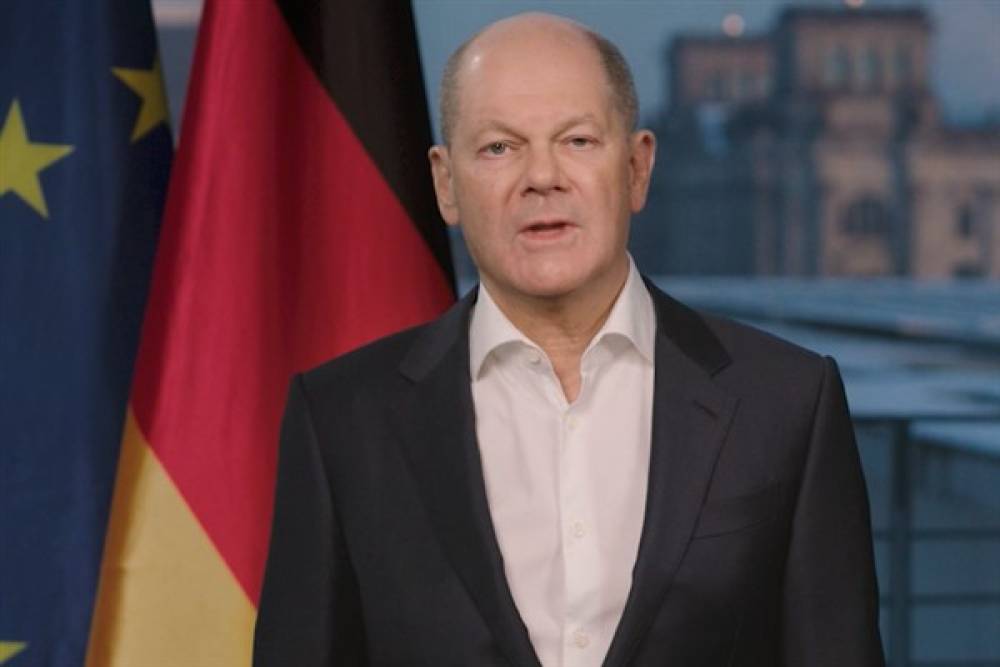 Scholz: Charlie Hebdo saldırısı ortak değerlerimize yönelikti asla kabul etmeyeceğiz