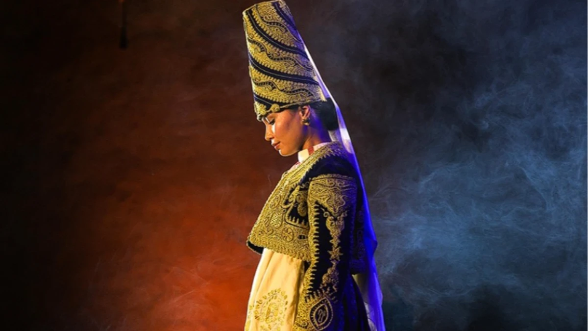 Osmanlı saray giysileri ve kına gecesi rit&uuml;eli Umman&rsquo;da tanıtıldı