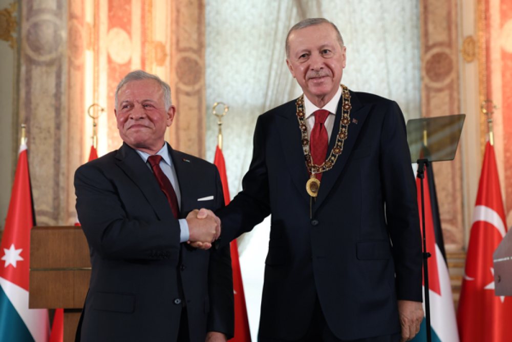&Uuml;rd&uuml;n Kralı 2. Abdullah'tan Cumhurbaşkanı Erdoğan'a devlet nişanı 