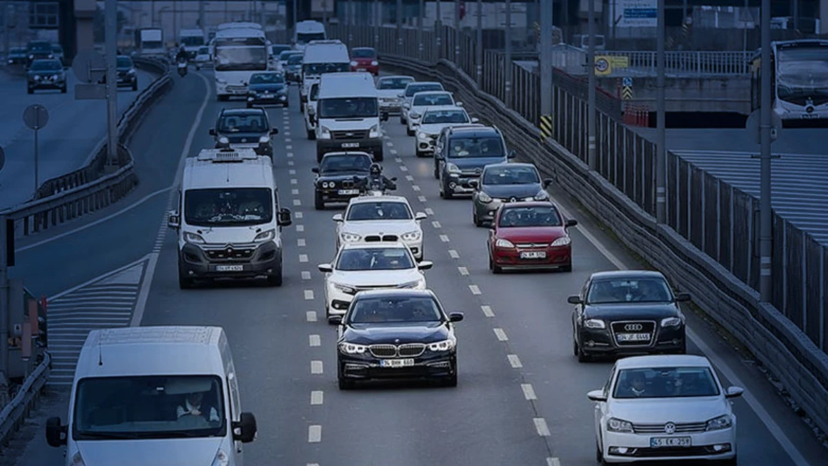 Hız kuralları yeniden belirlendi! İşte uymayan s&uuml;r&uuml;c&uuml;lere verilecek cezalar...