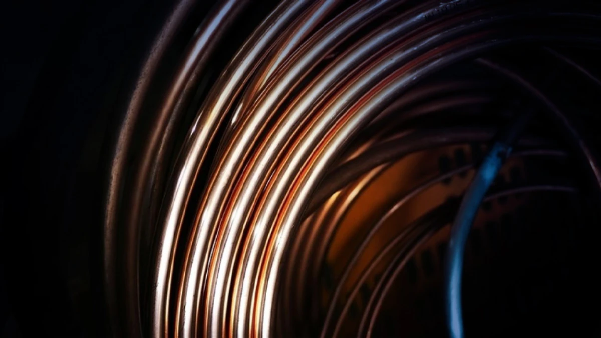 Bakırın ton fiyatı makro baskılara rağmen arttı: &Ccedil;in'den gelen g&uuml;&ccedil;l&uuml; talep destekledi