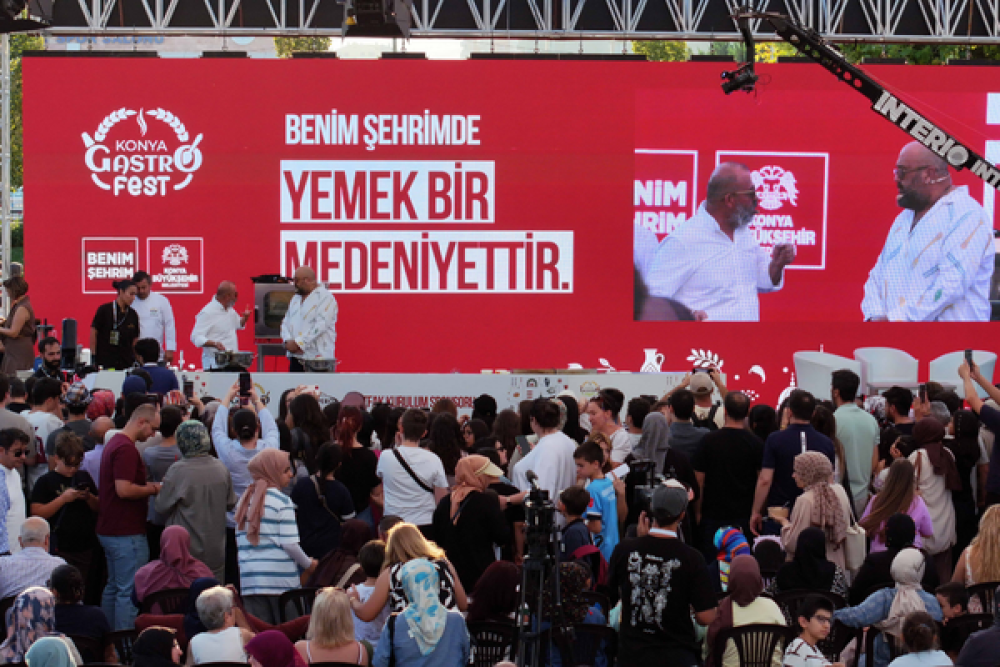 Konya GastroFest y&uuml;z binlerce ziyaret&ccedil;iyi ağırladı