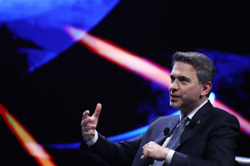 Bayraktar: İş&ccedil;isinin hakkını g&ouml;zetmeyen hi&ccedil;bir anlayışa m&uuml;saade etmeyeceğiz