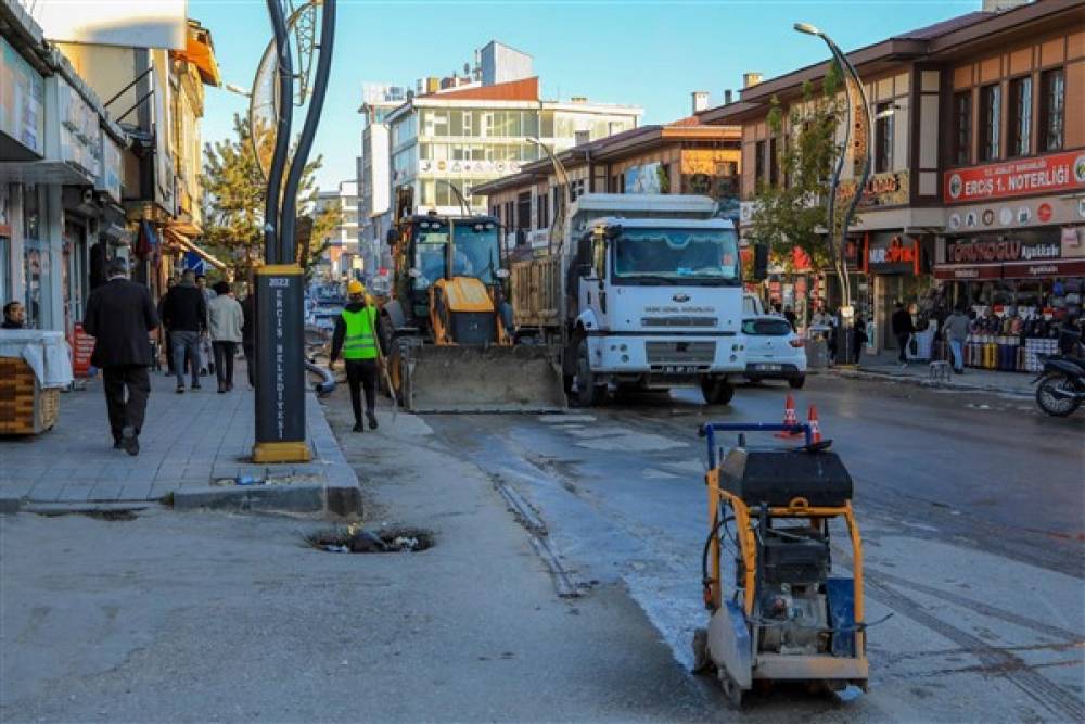 VASKİ, Erciş’in içme suyu altyapısını yeniliyor