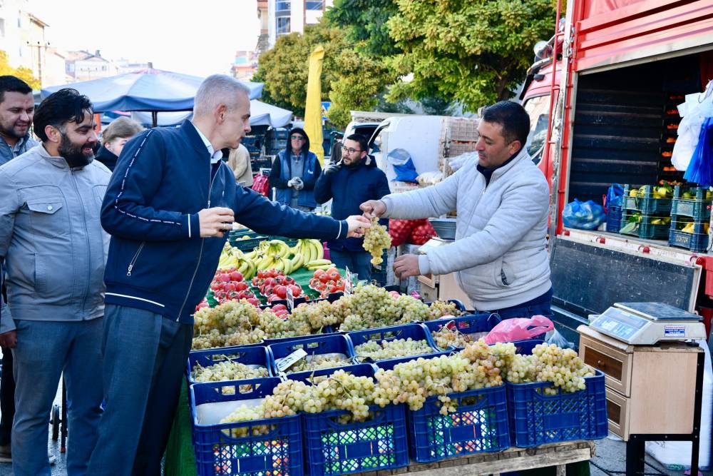 Vali Çiçekli’den Perşembe Pazarı ziyareti