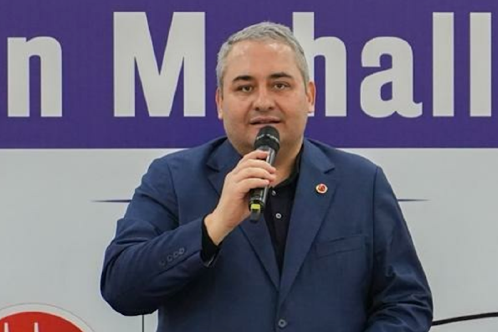 Ke&ccedil;i&ouml;ren Belediye Başkanı &Ouml;zarslan CHP&rsquo;den istifa etti