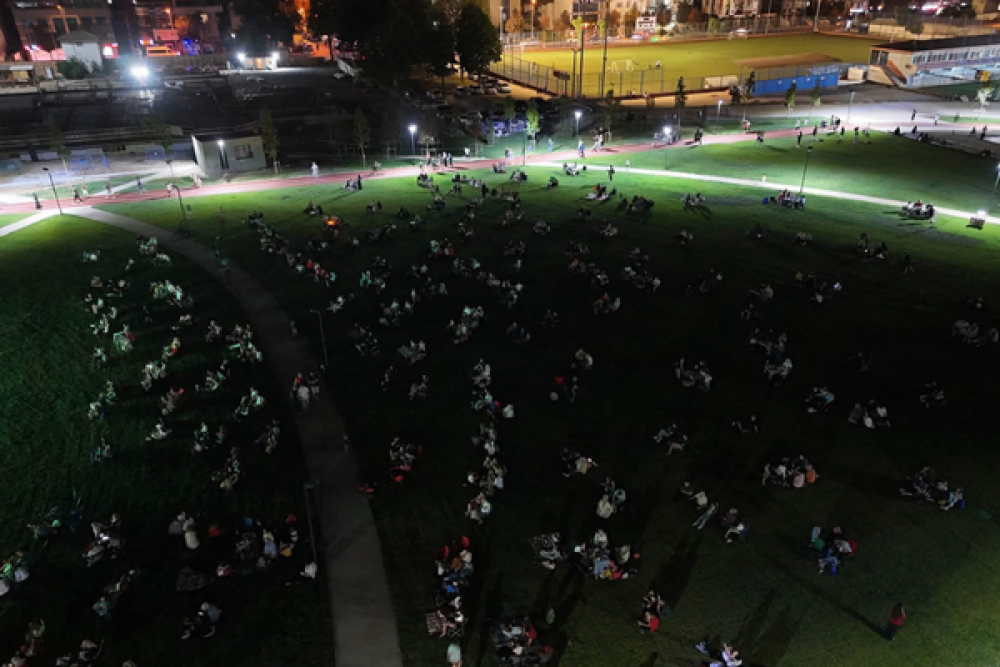 Merkez Park&rsquo;ta spor ve a&ccedil;ık hava sineması vatandaşlarla buluştu