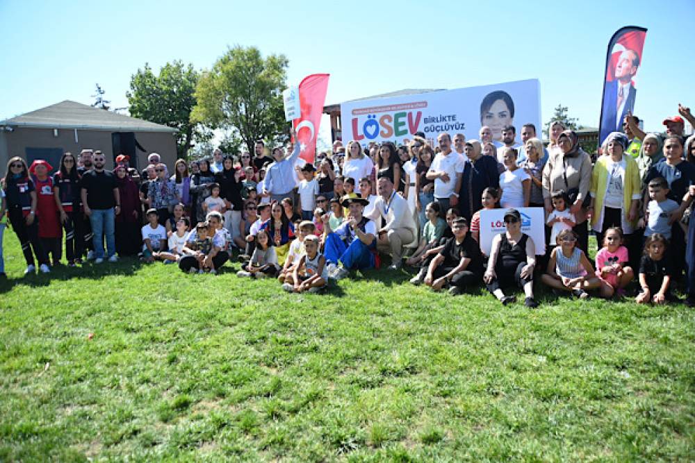 L&Ouml;SEV&rsquo;DEN Tekirdağ&rsquo;da b&uuml;y&uuml;k aile pikniği