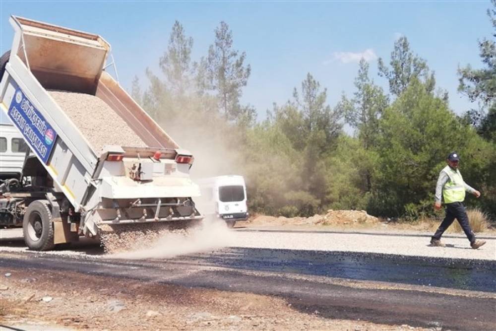 Muğla Büyükşehir Belediyesi, altyapı çalışmalarını sürdürüyor