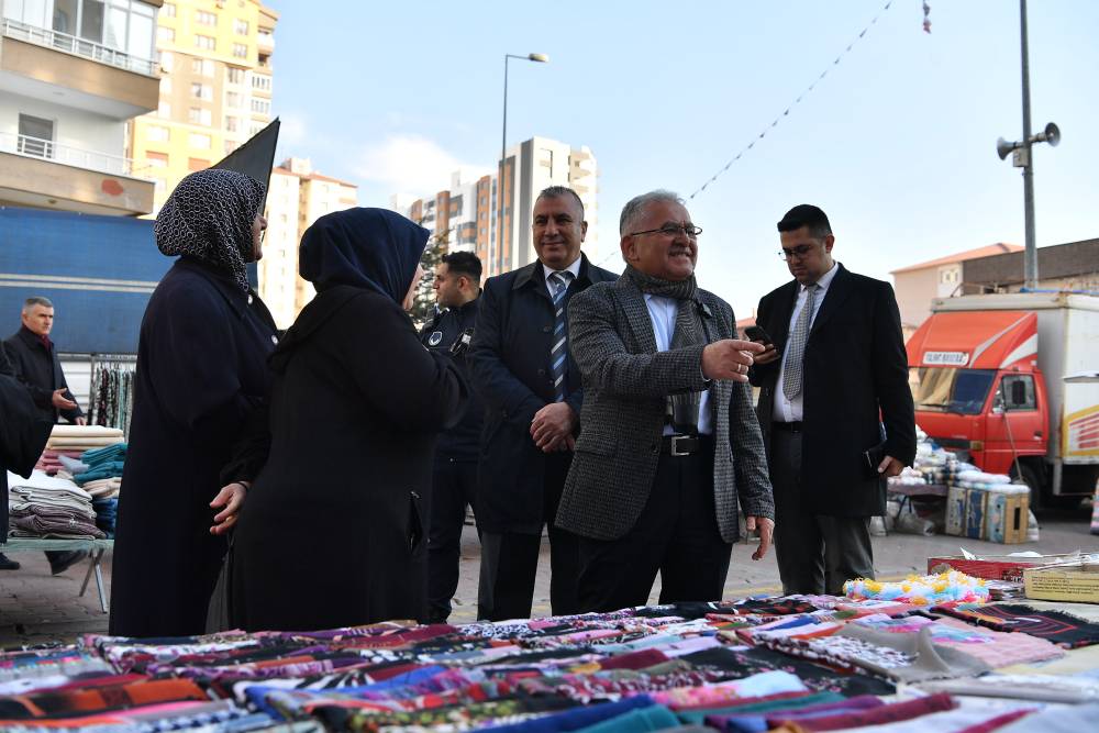 Başkan Büyükkılıç'tan Gültepe Pazar Yeri ve Sivas Caddesi esnafına ziyaret