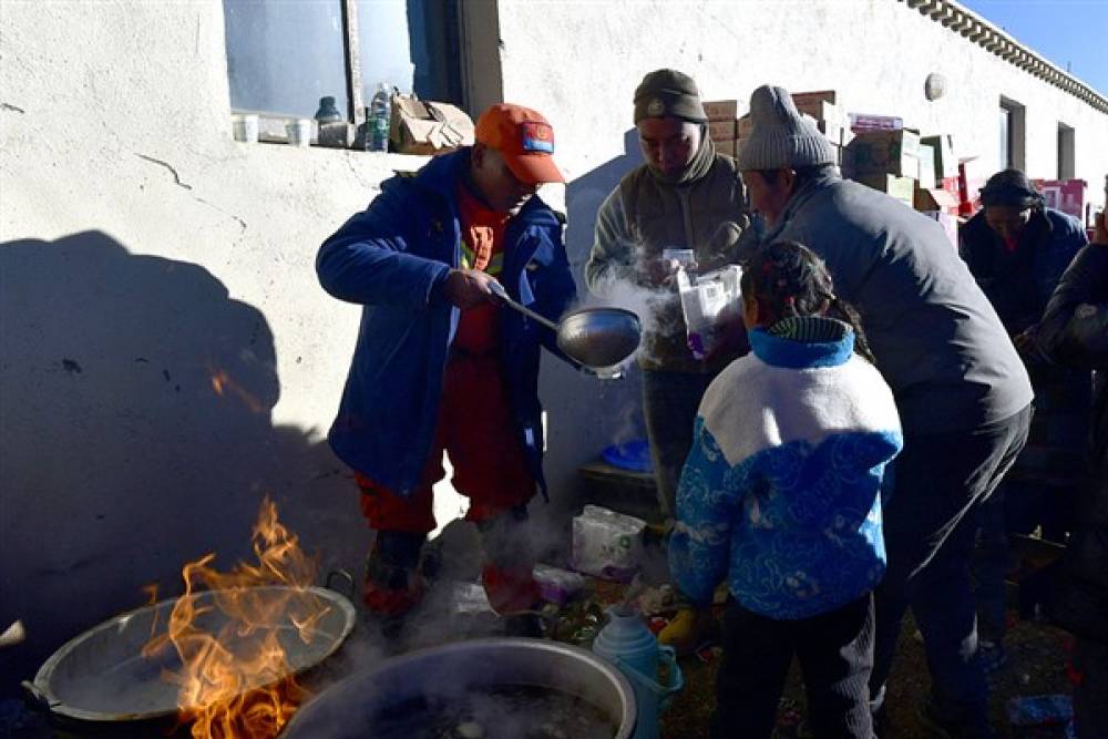 Tibet'te deprem mağdurlarına yoğun destek 