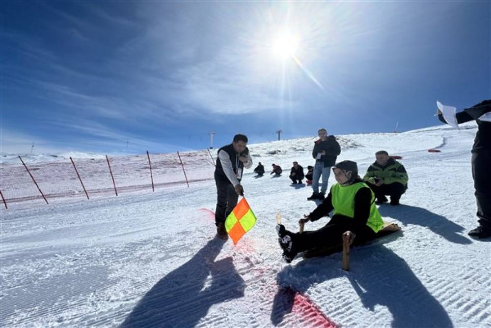 Erciyes Kayak Merkezi, Geleneksel Kızak Türkiye Şampiyonası’na ev sahipliği yaptı