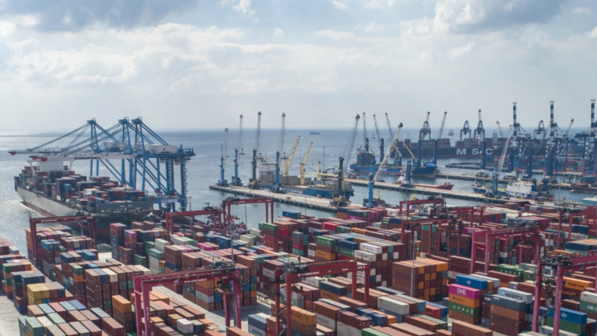 İhracat pazarları iklim endeksi 52,1 oldu: 26 aydır g&uuml;&ccedil; kazanıyor